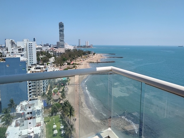 Torre Axis